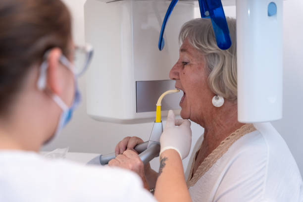 Best Mobile Emergency Dentist in Waelder, TX