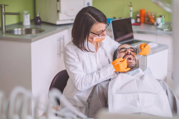 Best Emergency Dental Services for Seniors in Waelder, TX